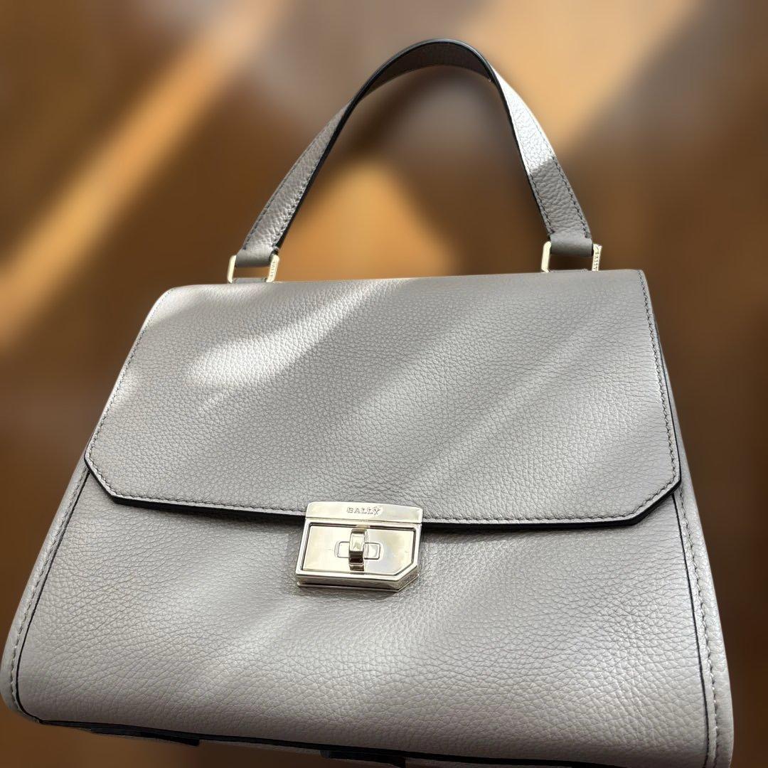 BALLY 新品　ハンドバッグ