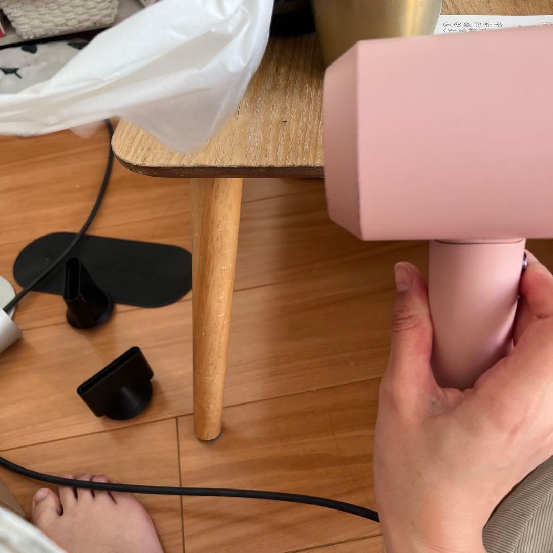 Dyson ピンク ヘアドライヤー セット