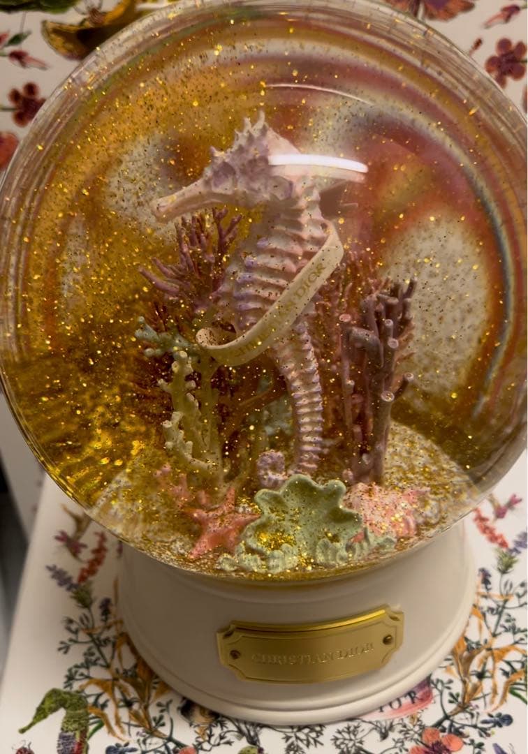 DIORクリスチャンディオール2024ホリデーギフト