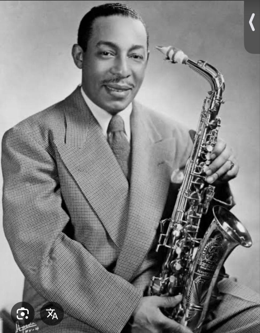 管楽器・吹奏楽器 Buescher Aristocrat II \"Big B\" Alto Sax