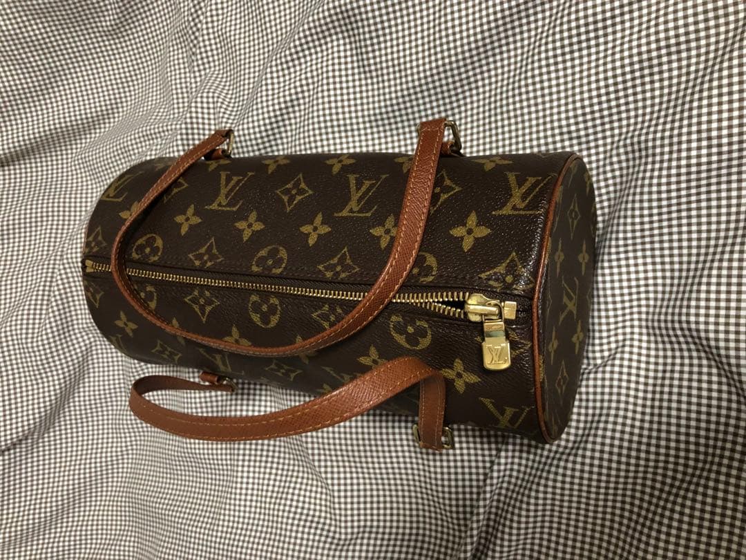 Louis Vuitton モノグラム　パピヨン