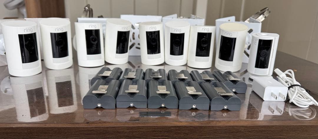 防犯カメラ Ring Stick Up Cam Battery +indoor cam