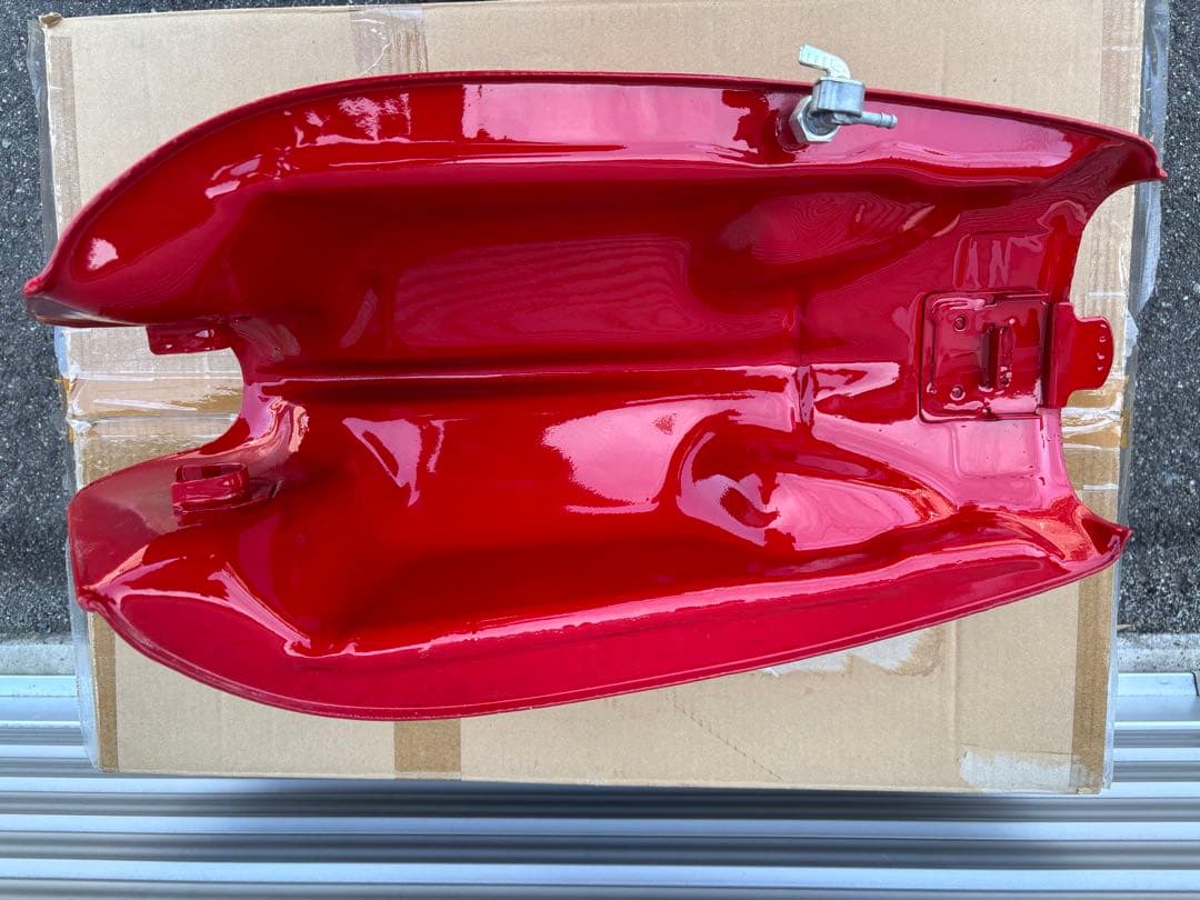 CB400Fヨンフォアタンク　ホンダ純正　398タンク　再塗装品