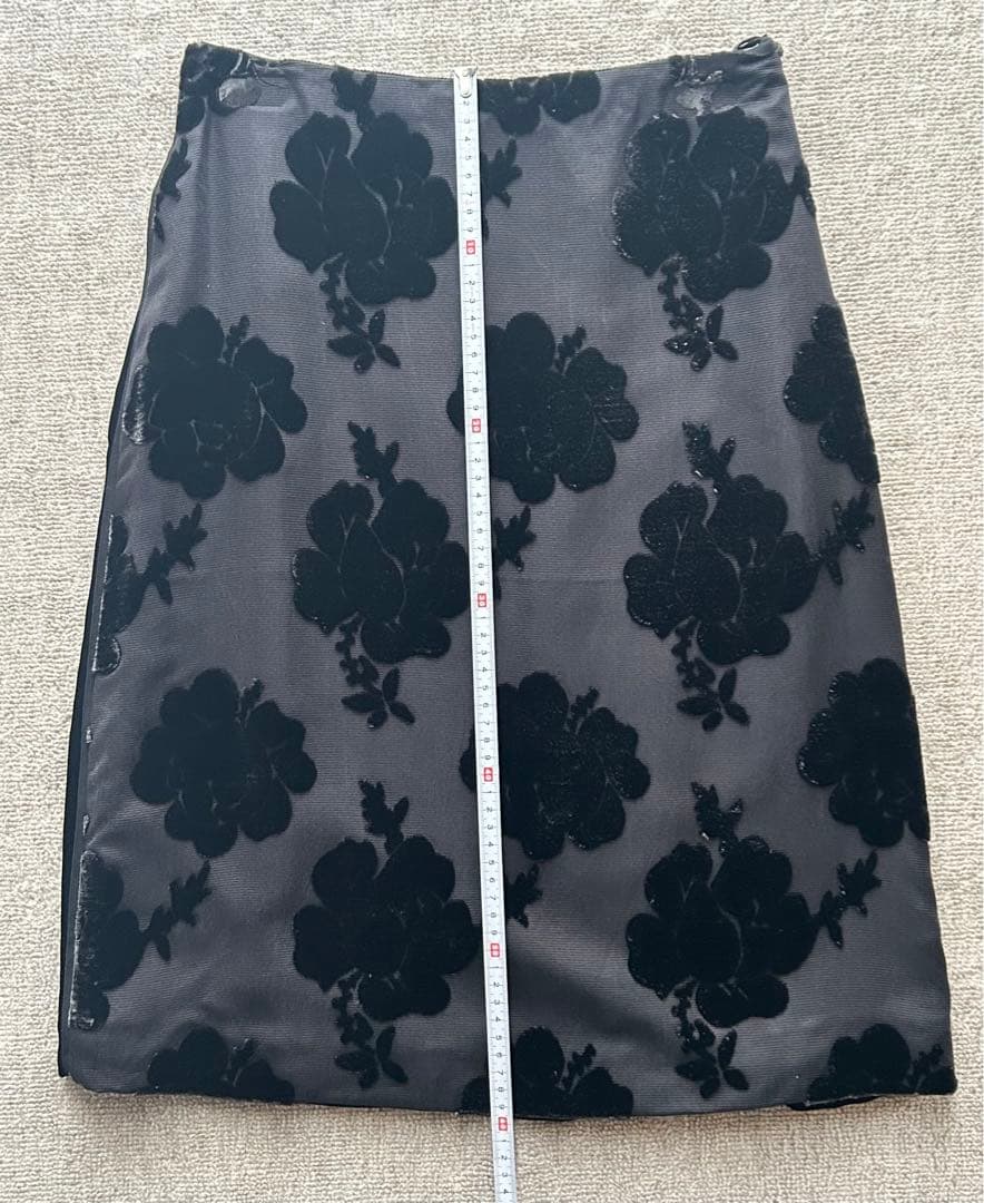 専用 Rakutao様　PRADAプラダ　花柄刺繍 ベルベット シルクスカート