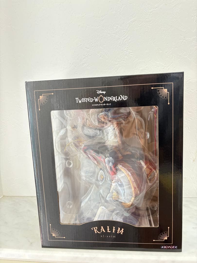 ディズニー ツイステッドワンダーランド　カリム・アルアジーム 1/8フィギュア