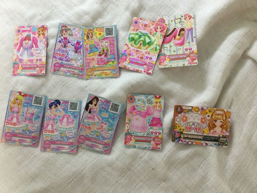 アイカツカード（旧アイカツ、アイカツスターズなど）まとめ売り　100枚以上