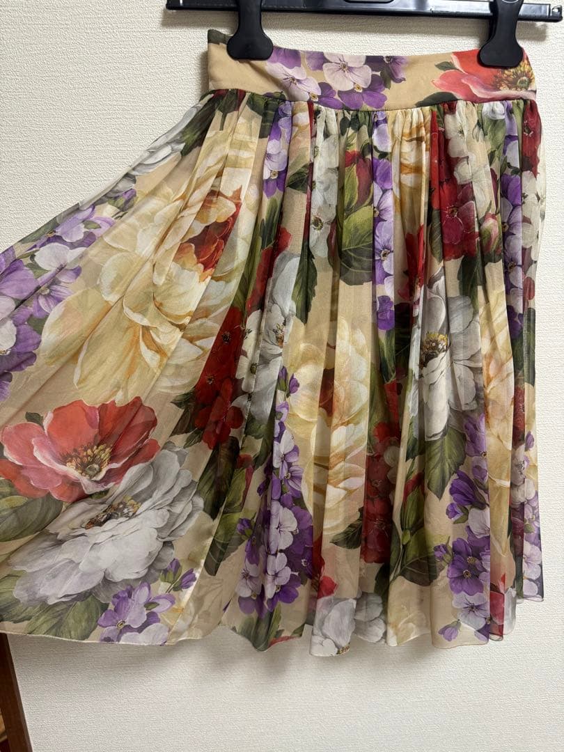 美品✨DOLCE&GABBANA 　フレア　フローラル　花柄　スカート　ドルガバ