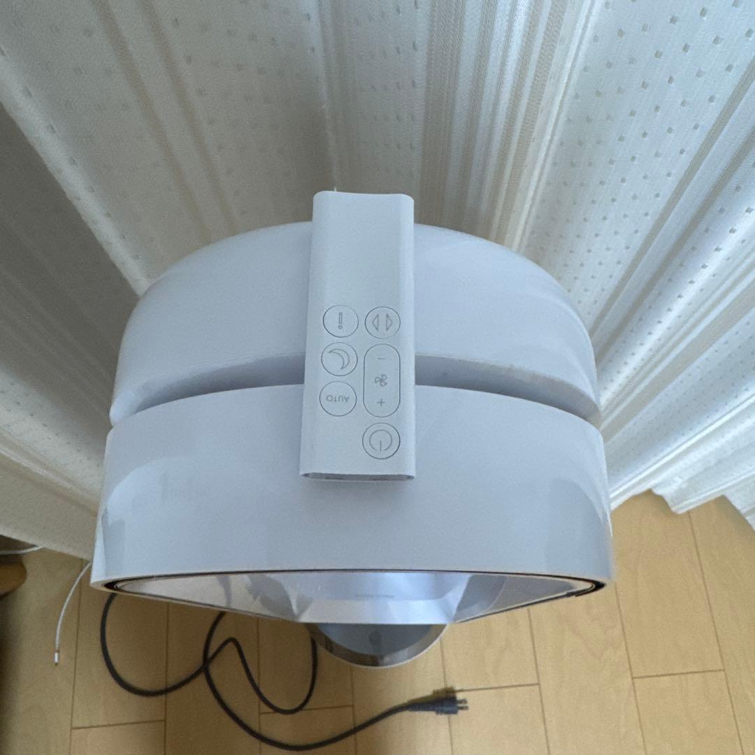 タワー型冷風機 羽根なし ホワイト/シルバー