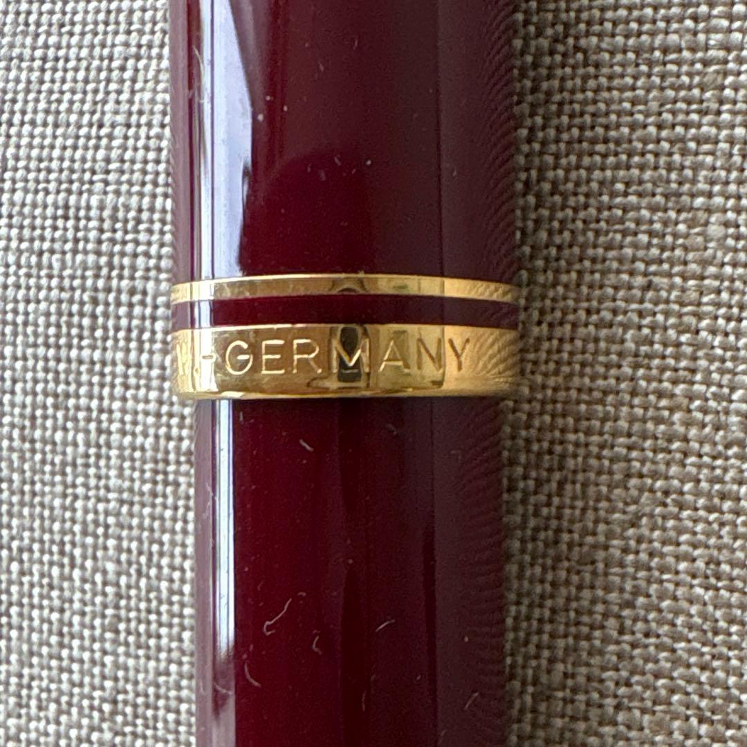 Pelikanペリカン 万年筆 旧型 18C-750 バーガンディ　吸入式