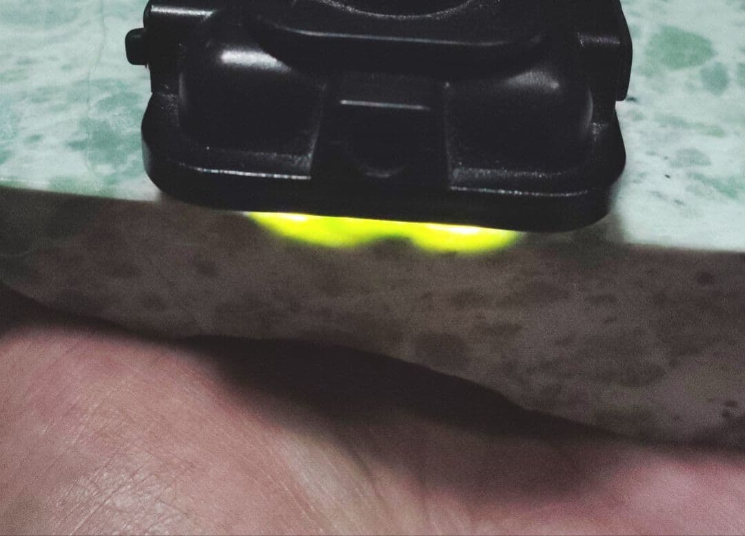 ★翡翠原石★糸魚川硬玉【横川・カット〜磨き❶1.1kg】