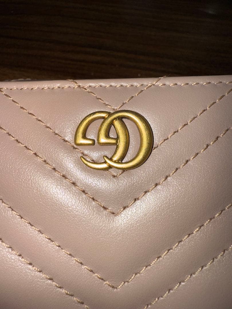 ま*ん様 GUUCI　グッチ GG マーモント 2つ折り財布 598629 53