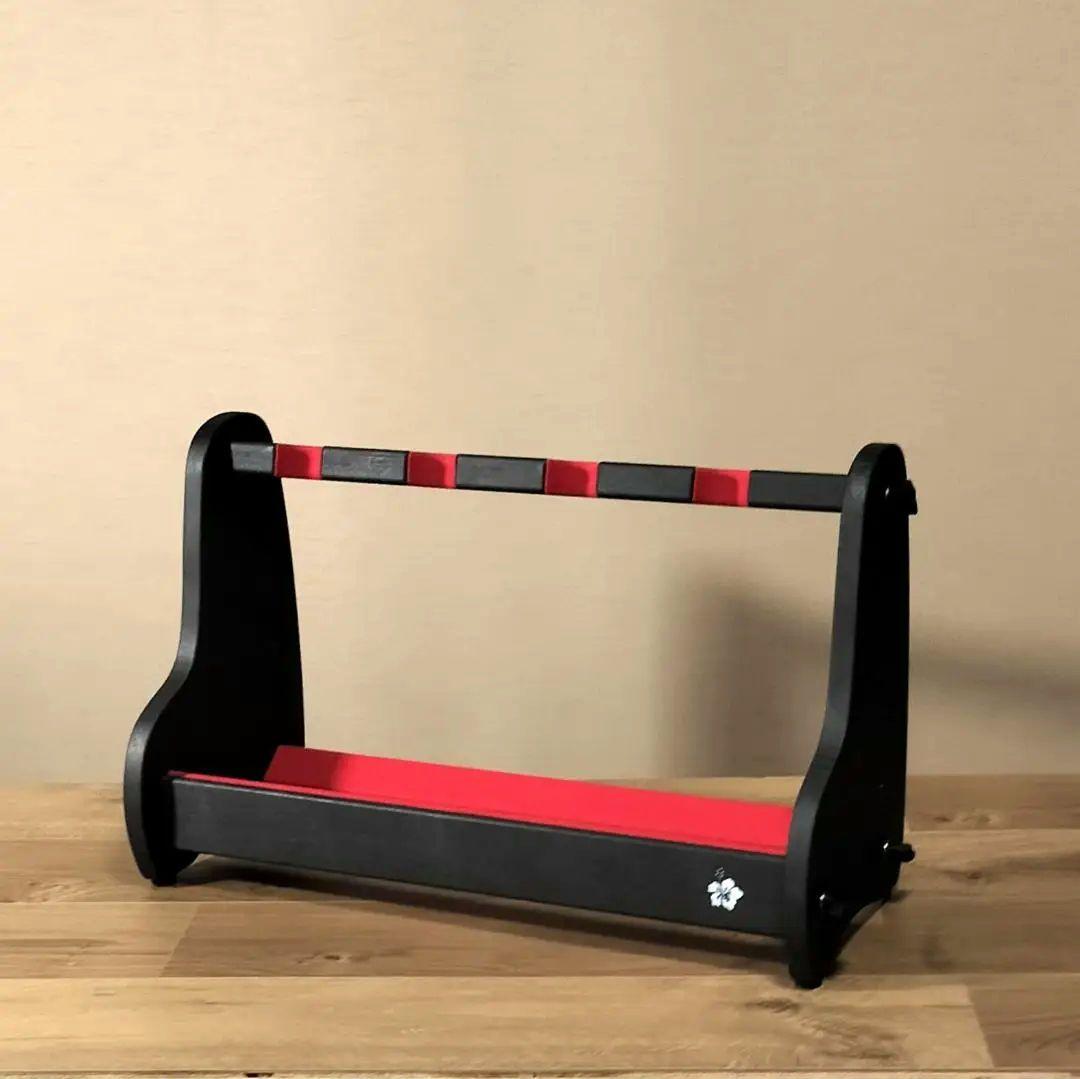 ♪ハンドメイド　沖縄三線スタンド　木製　ブラックカラー 4丁用　匿名配送♪