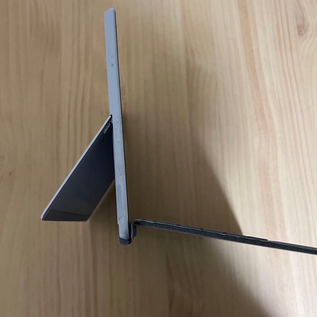Microsoft Surface goタイプカバー付き 充電器なし