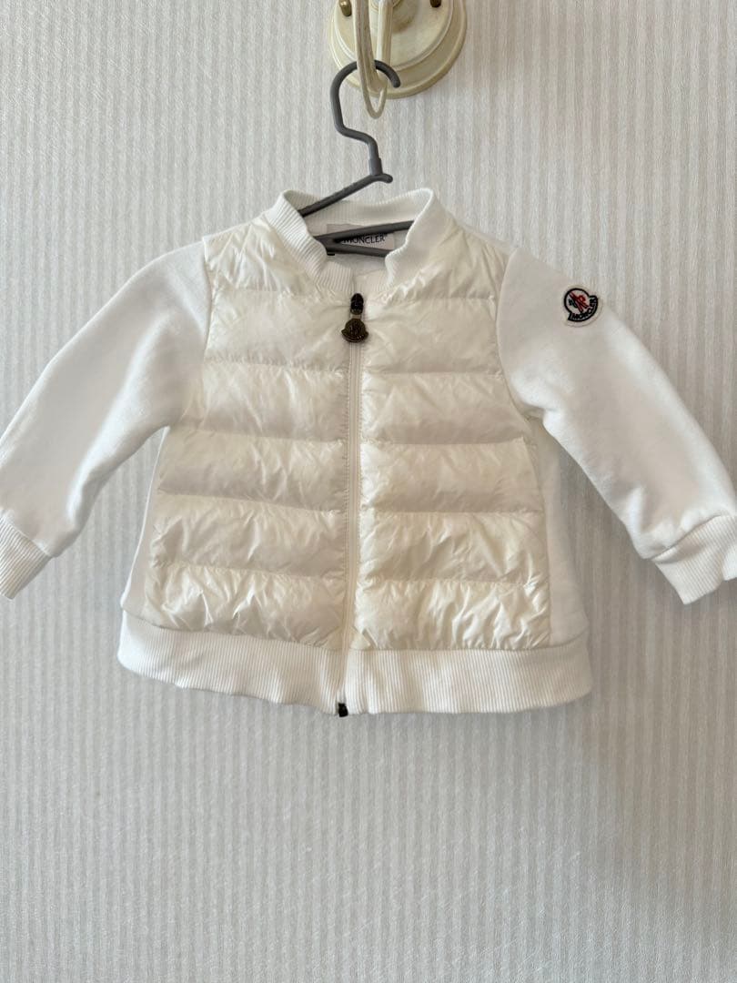 【るんるん】モンクレール MONCLER ベビー　アウター　ダウン