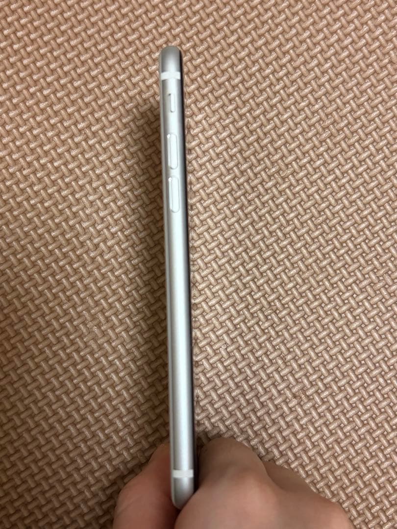 iPhone SE (第2世代) 128GB