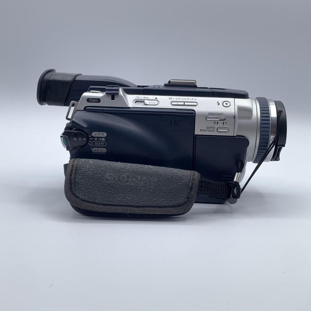 ソニーデジタルビデオカメラ　DCR-TRV30　Mini DV　ハンディカム