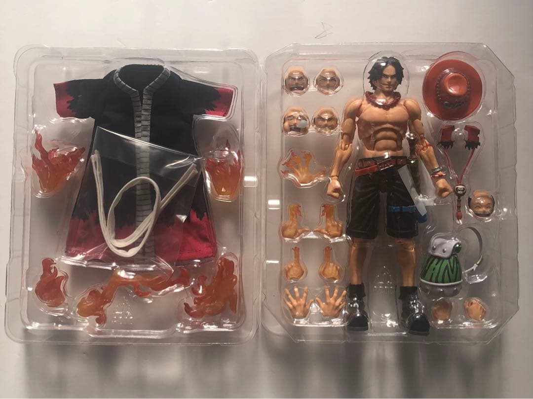 s.h.フィギュアーツ　モンキー・D・ルフィ　ポートガス・D・エース