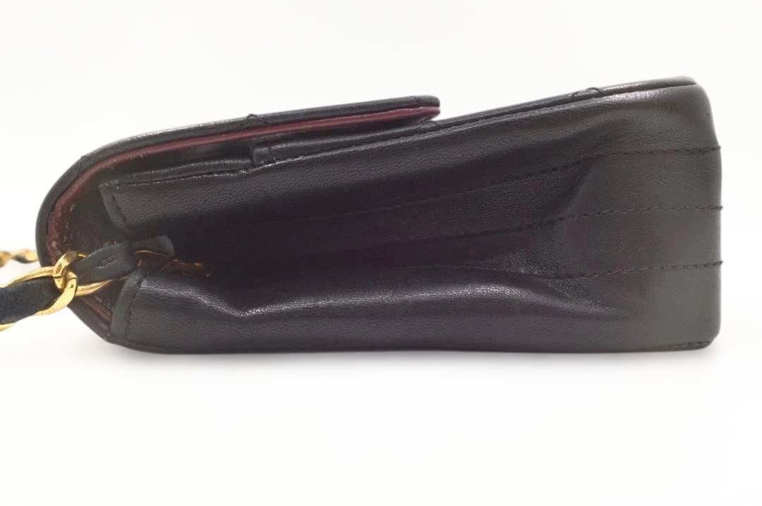 【大人気】シャネル　Chanel　ショルダーバッグ　黒　マトラッセ