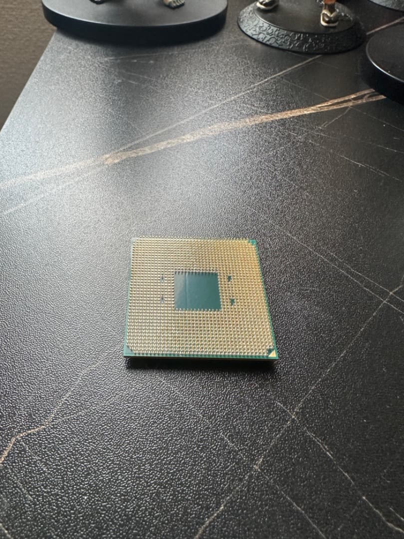 [オマケ付] AMD Ryzen 7 3700X CPU 本体