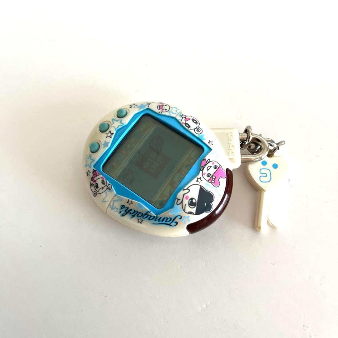 いぇー！ふぁみりーイロイロ！ たまごっちプラス ユニクロコラボ