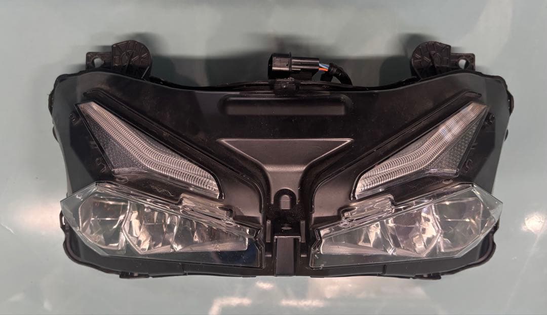 【補修ベース】CBR250RR (MC51 17-22年)ヘッドライト 純正