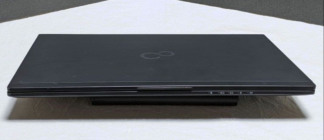 [FMV]LIFEBOOK UH90改 (八世 i5/16G/SSD256G)