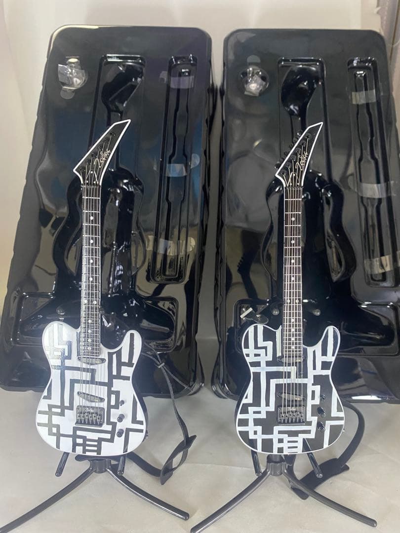 布袋寅泰 ギターフィギュアコレクション VOL.1