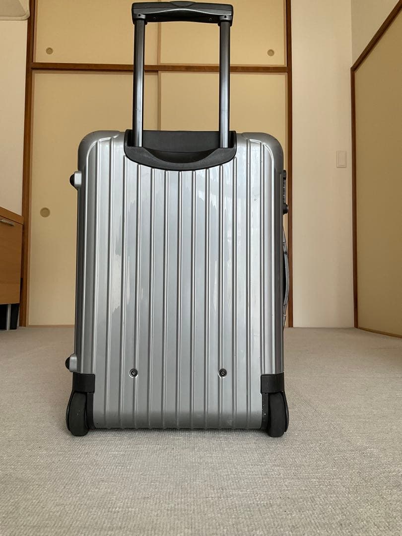 RIMOWA 2輪　キャリーケース　機内持ち込みサイズ