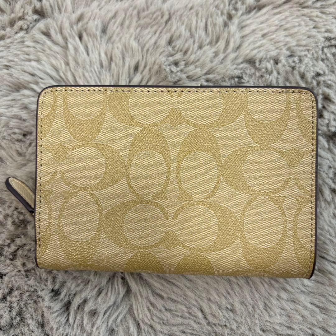 COACH 2つ折り財布