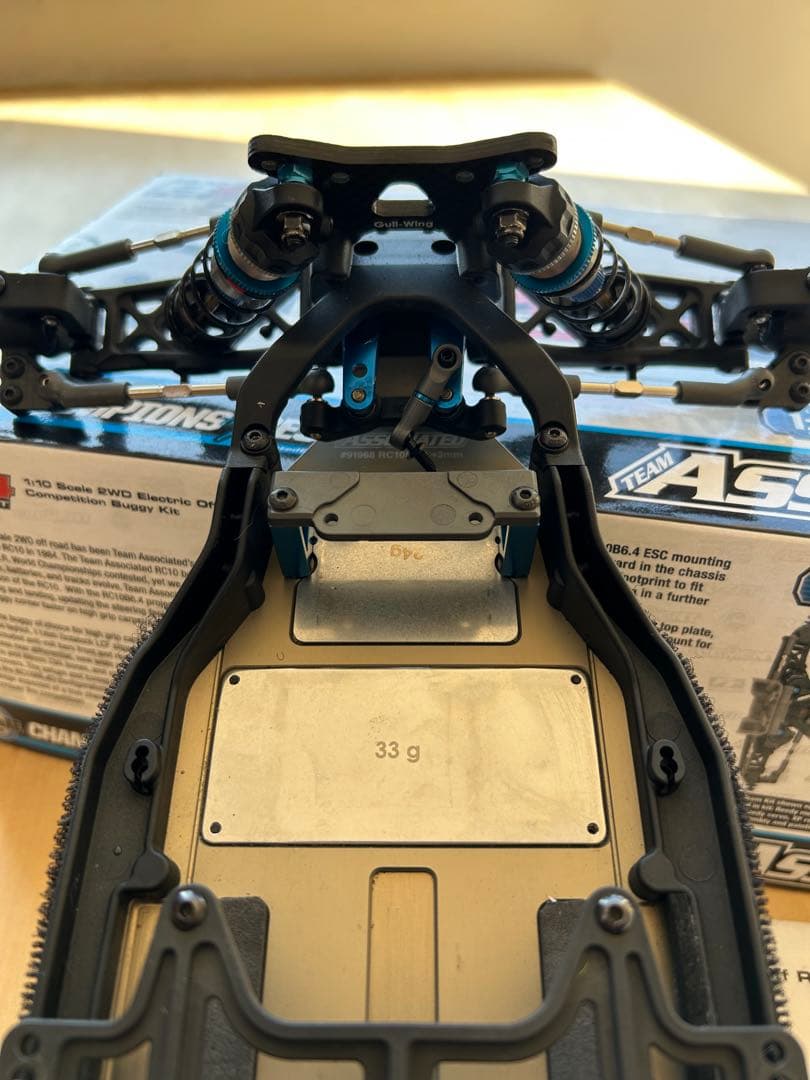 Associated RC10B6.4 アソシエイテッド　バギー