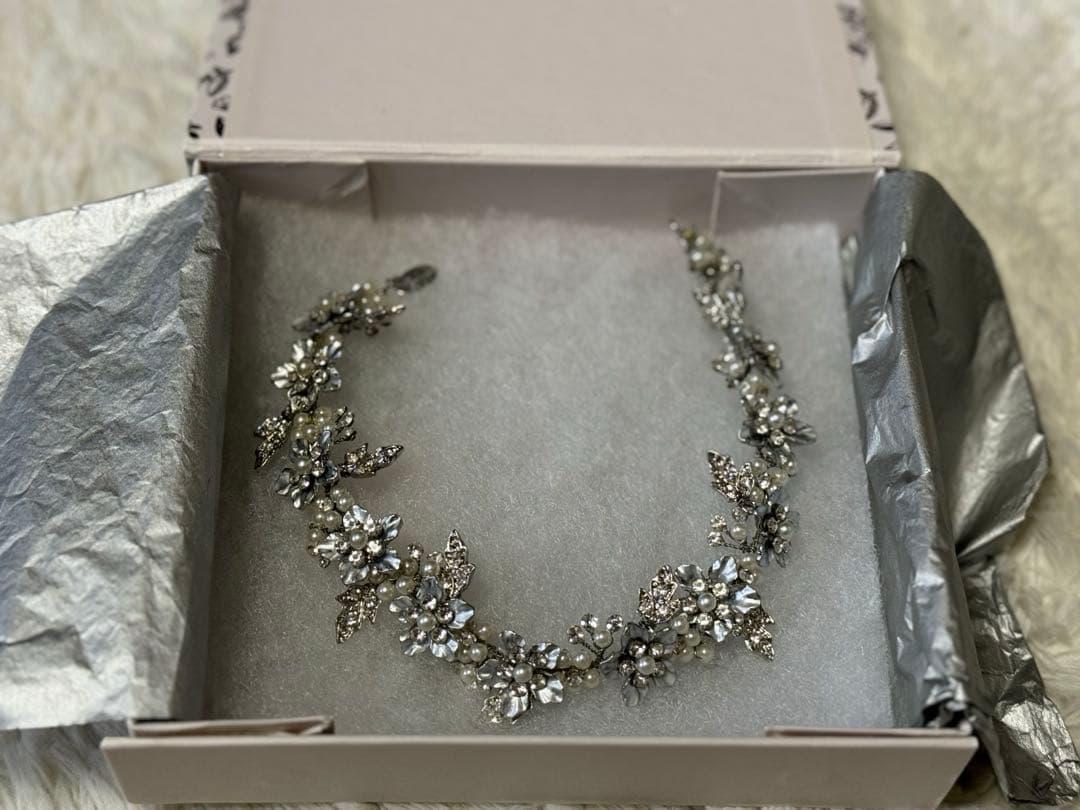 Elizabeth Bower ヘッドドレス シルバー