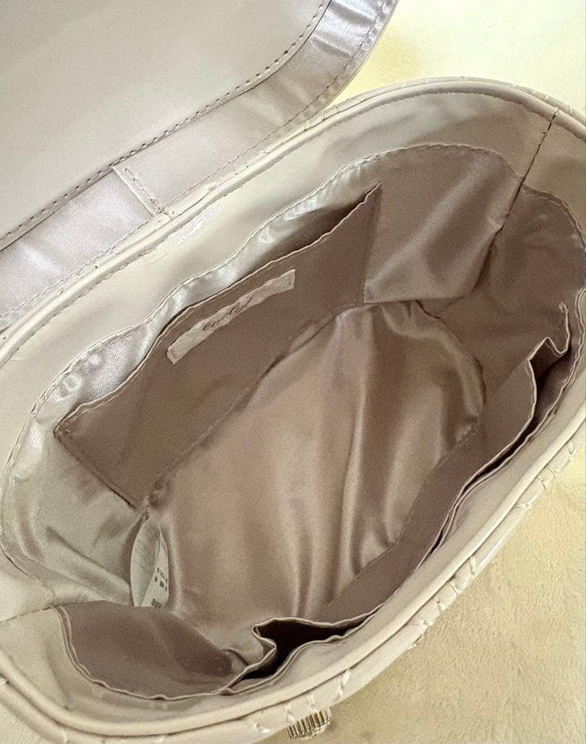 【新品未使用】evelyn ハートビジューバニティバッグ ピンク