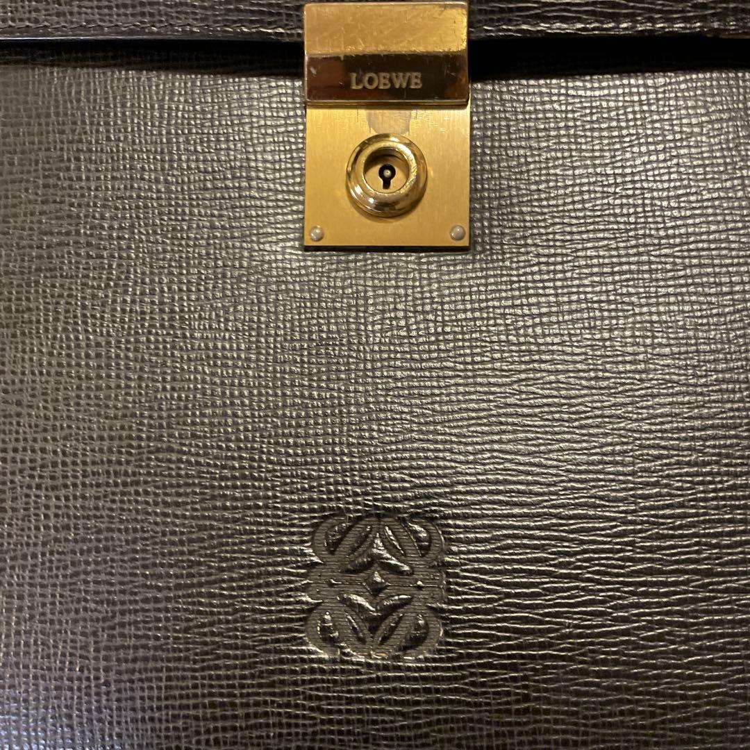 LOEWE ブラック ビジネスバッグ
