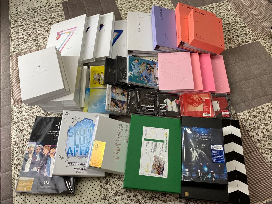 BTS 防弾少年団 公式 DVD Blu-ray グッズ 新品未開封多数