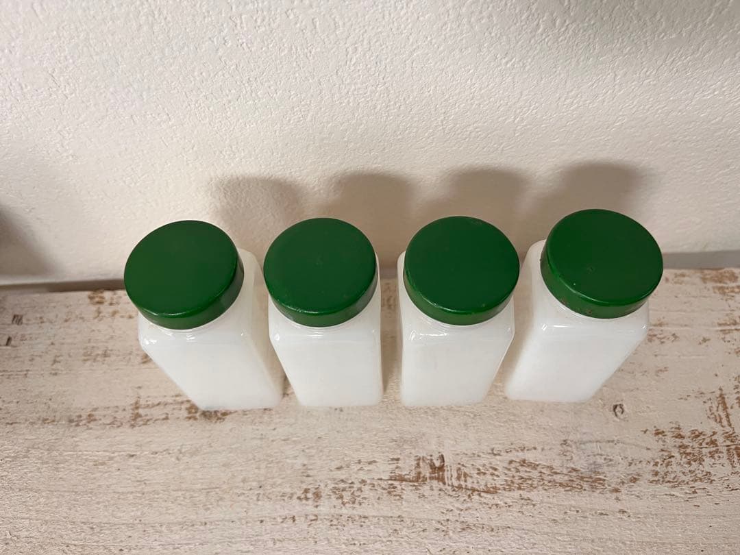 ミルクガラス　ヴィンテージ　調味料入れ　4個セット