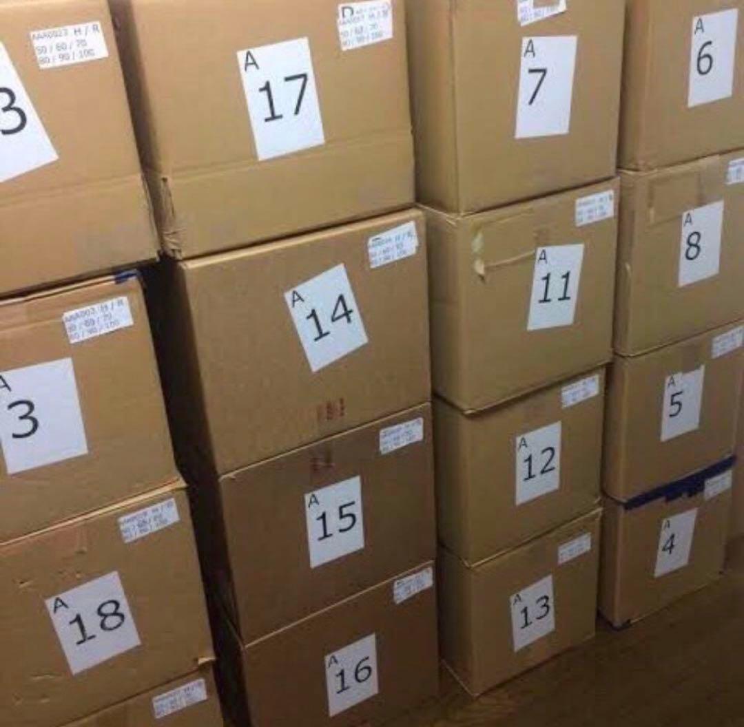 遊戯王 全カードスリーブ付き　大量まとめ売り　約75000枚　引退品