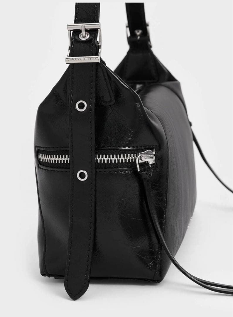 チャールズアンドキース ザイリア ホーボーバッグ ブラック