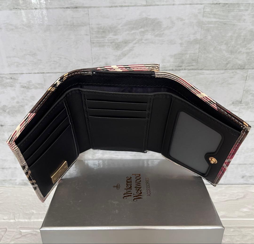 vivian westwood がま口 二つ折り スモールフレームウォレット