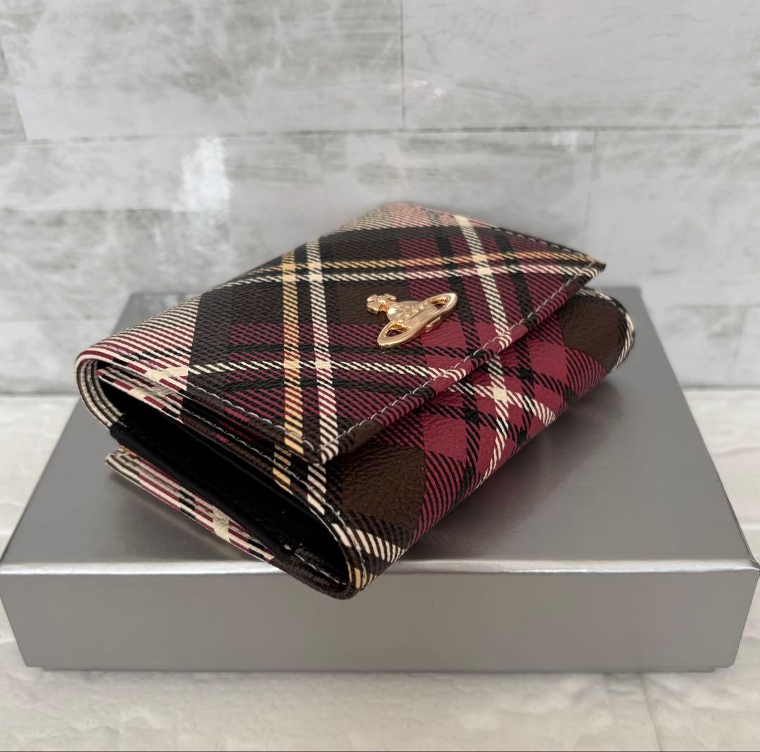 vivian westwood がま口 二つ折り スモールフレームウォレット