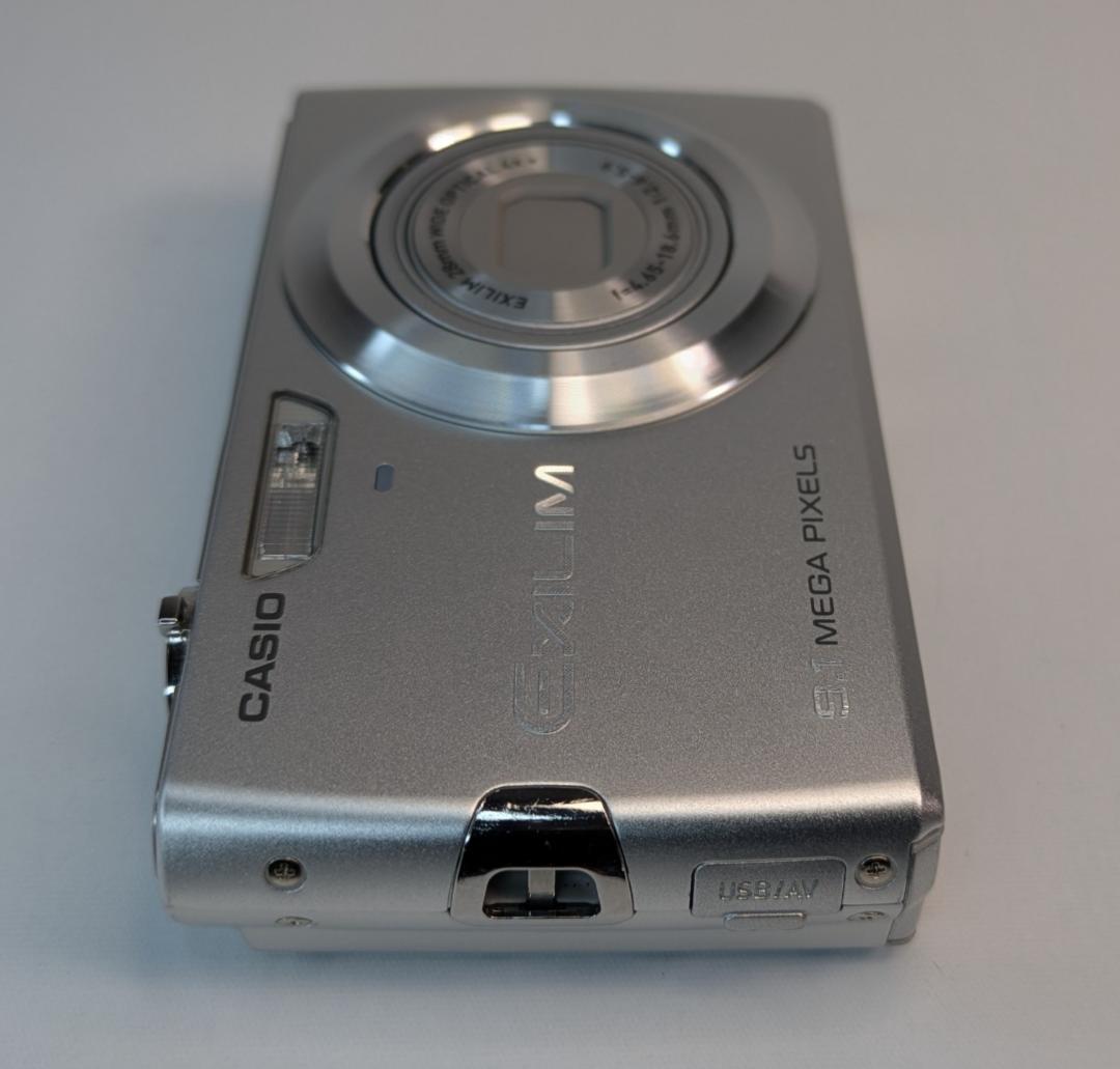 美品 CASIO EXILIM EX-Z250 コンパクトデジタルカメラ