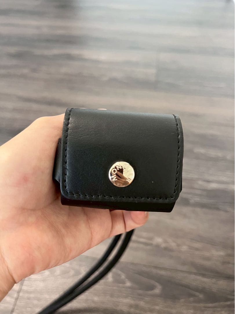 MONCLER モンクレール AirPods レザーケース emc015