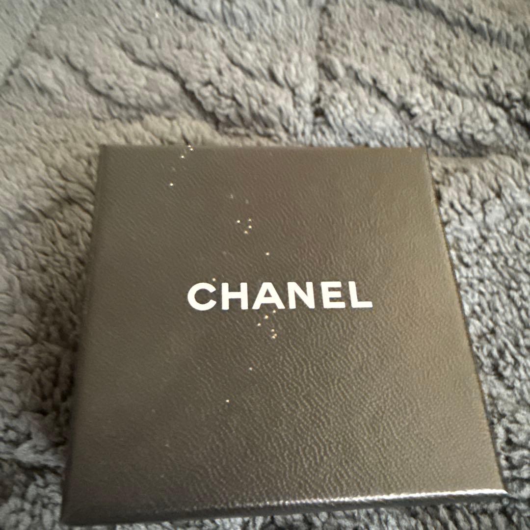 CHANEL ゴールド　ココマーク