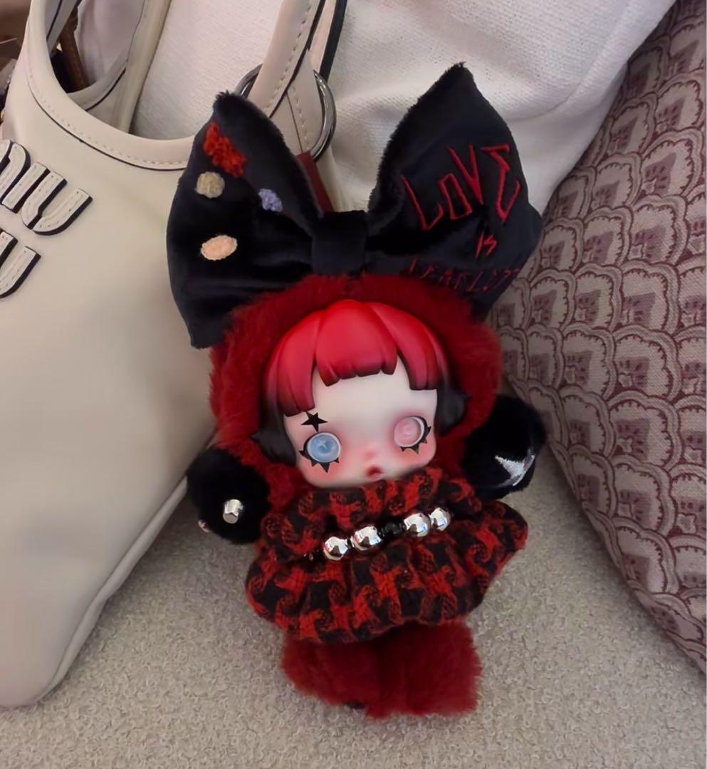 SKULLPANDA ヨーロッパ限定 ぬいぐるみペンダント