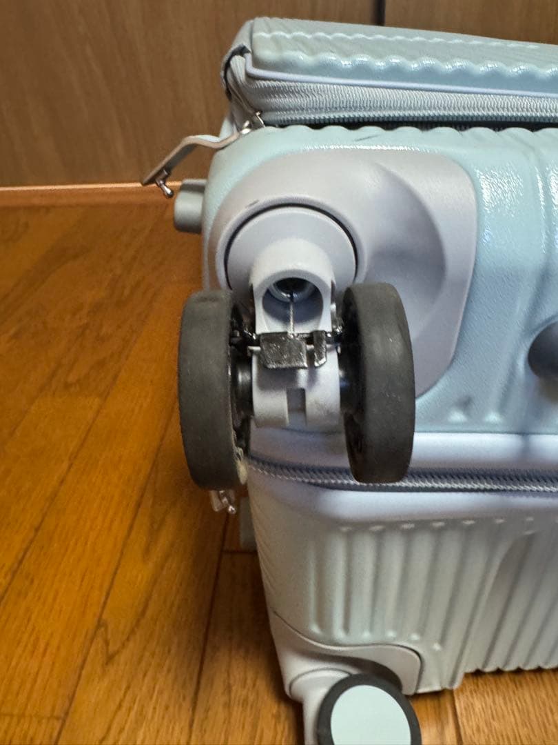 イノベータースーツケース75L