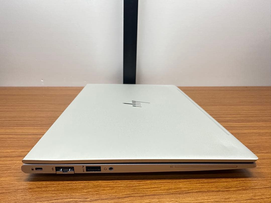 2.HP Elitebook 630 G9 12世代 i5 8/256Gb