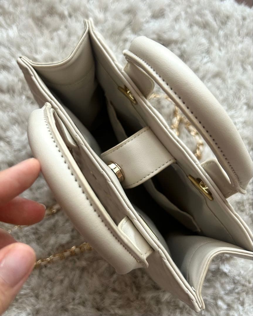 【に】Darich DDモチーフスクエアバッグ アイボリー IVO