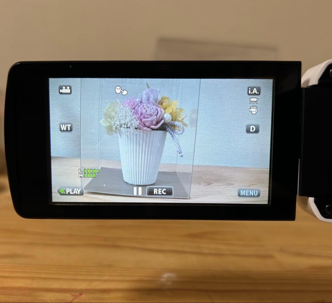 JVC エブリオ GZ-E750-W ビデオカメラ