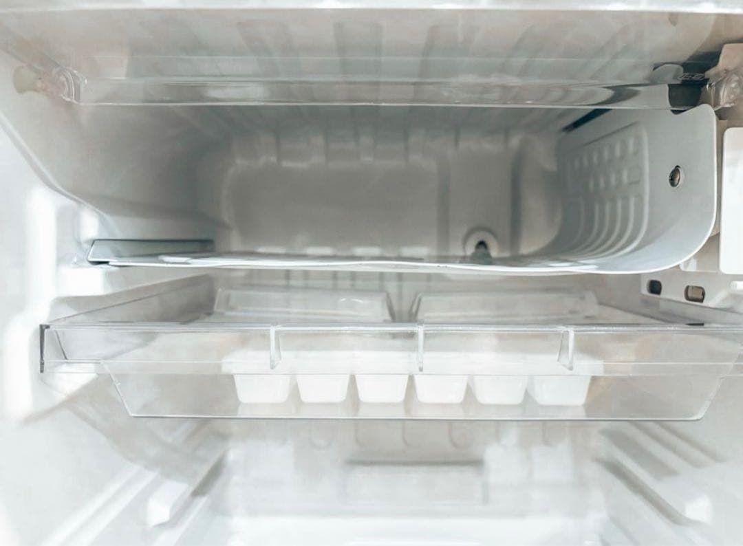 アクア 75L 1ドア冷凍冷蔵庫 メタリックシルバー 静音AQR-81E-S