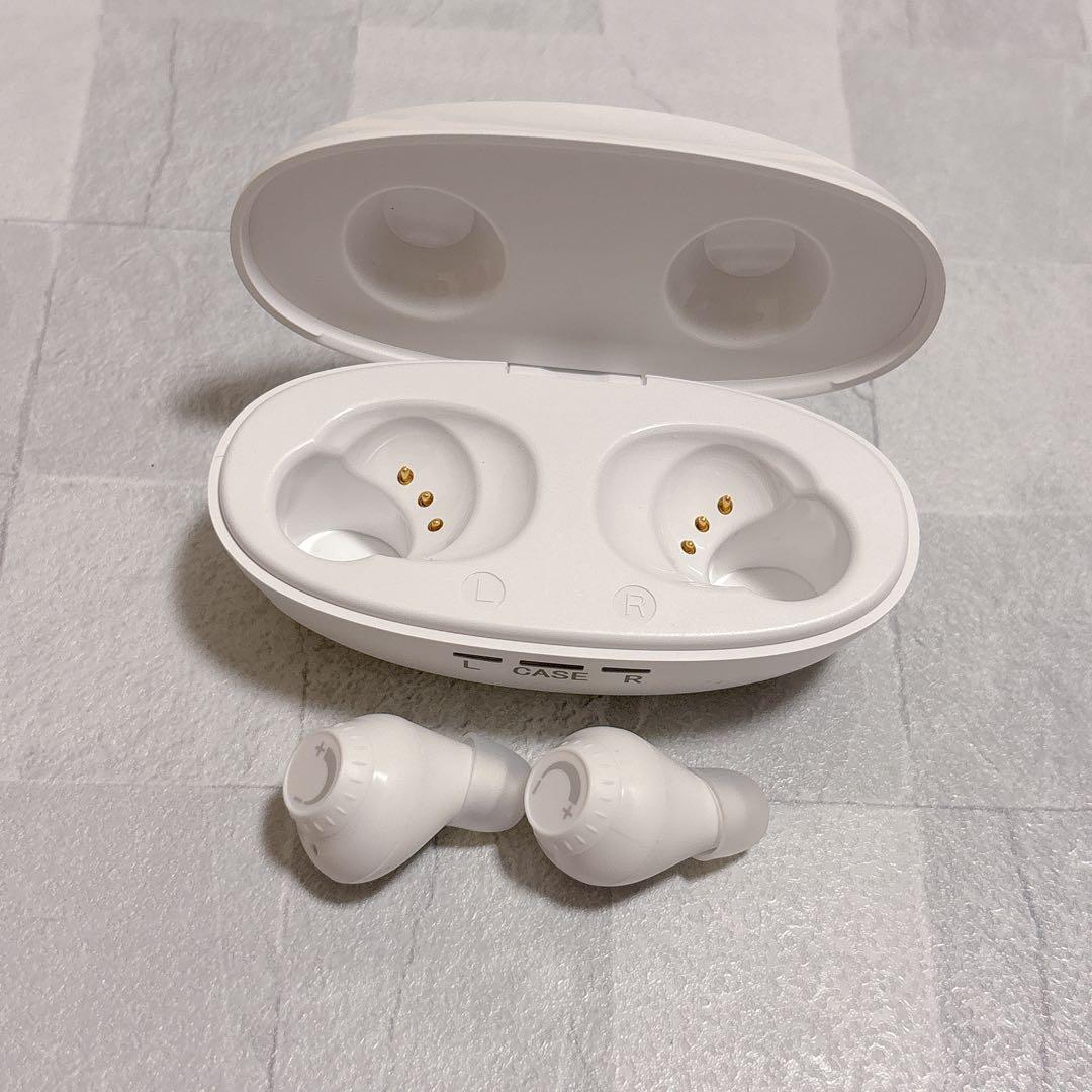☆充電式 集音器 音声拡聴器 イヤホンタイプ 耳穴式 左右両用耳 ホワイト