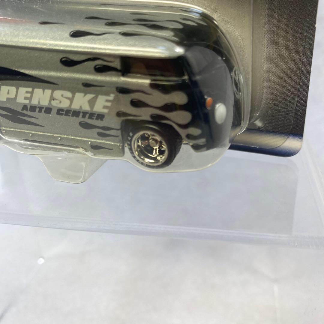 ホットウィール　PENSKE フォルクスワーゲンドラッグバス（銀）